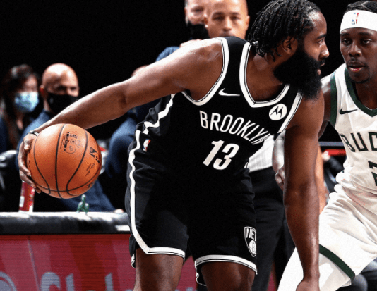  JackeyLove连续十二场比赛得分超过出色防守，雄鹿挑战极限！